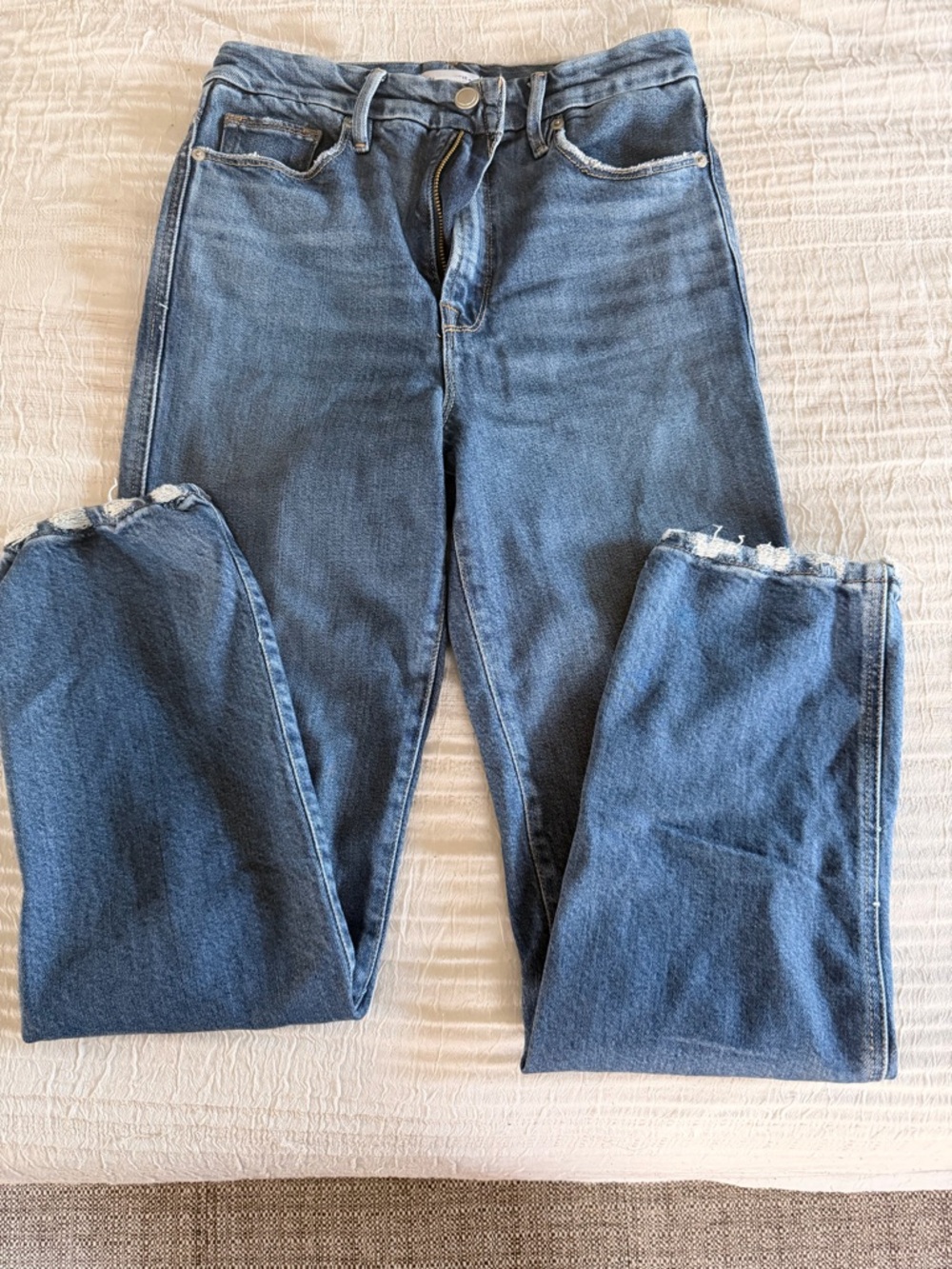 Good American light blue denim straight leg jeans